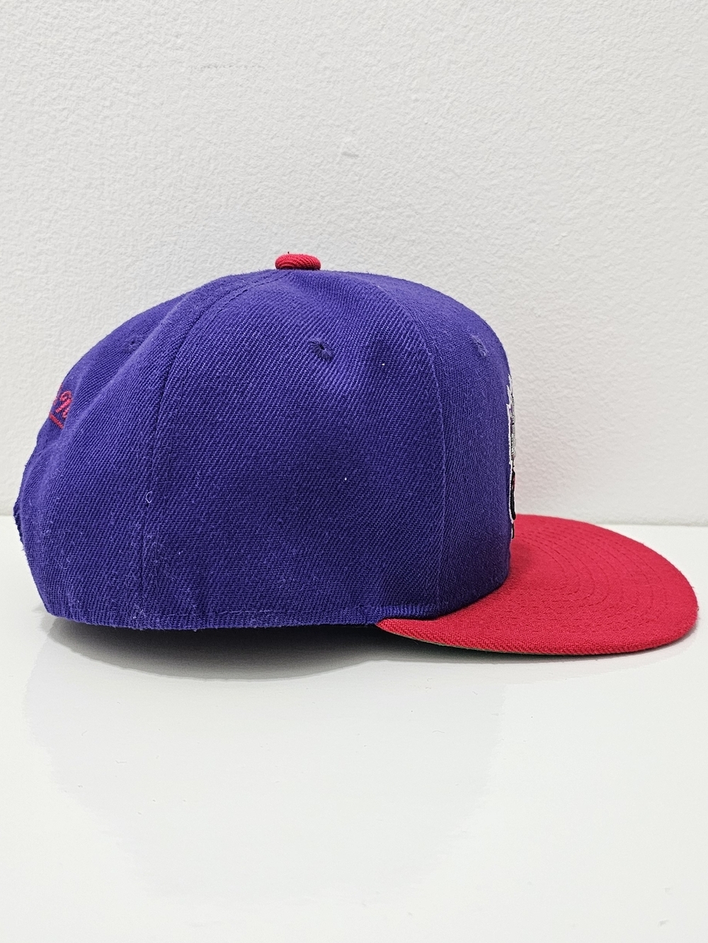 Mitchell & Ness NBA Toronto Raptors Hat - Picture 2 of 15